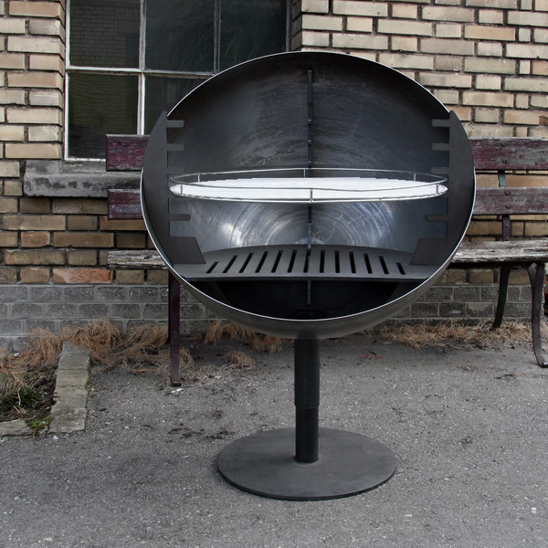 Bubble Feuerschale mit Grill - Metall Werk Zürich AG