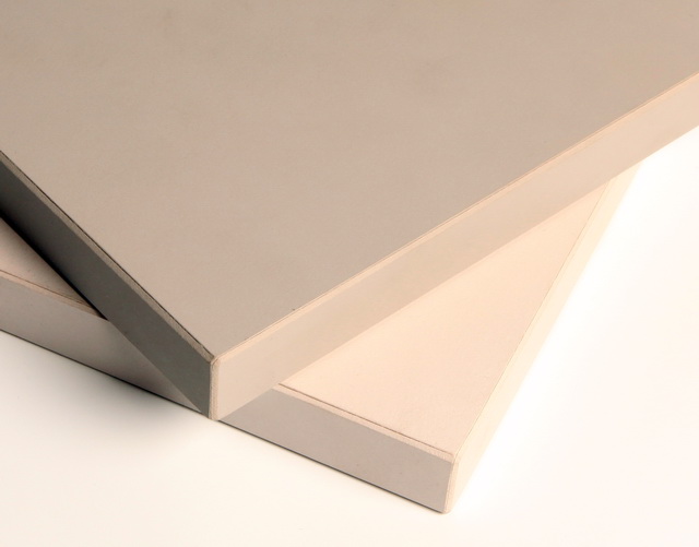 Linoleumkanten an den Tischplatten von Metall Werk Zürich AG