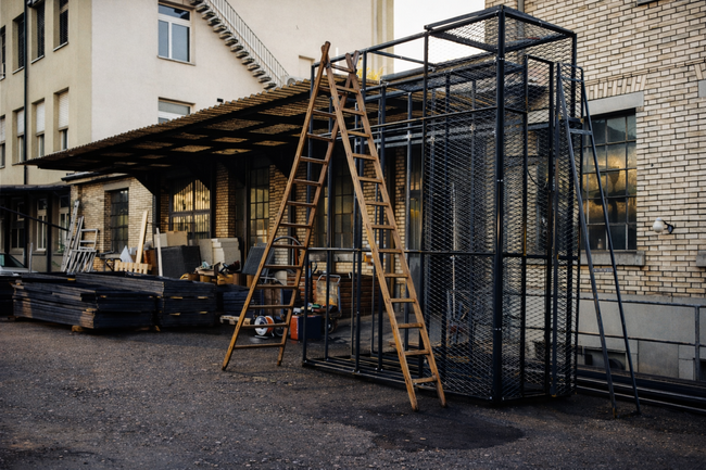 double cage piece bruce nauman 10