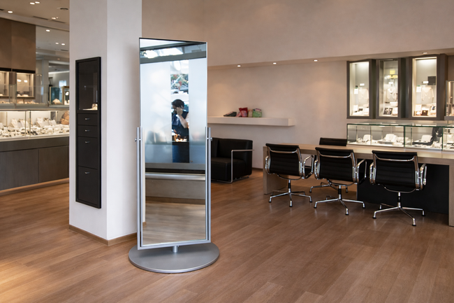 Exklusive Standspiegel für Juvelier, kippbar