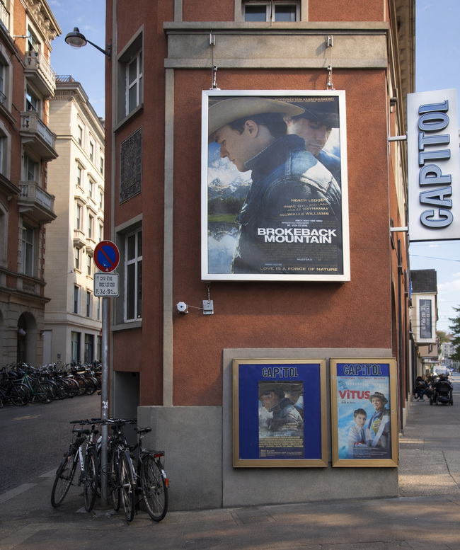 plakatrahmen mit seilzug winde 03