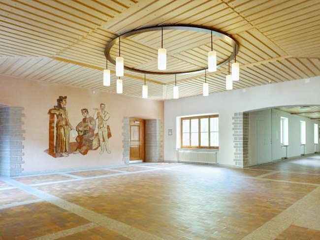 ringleuchter schulhaus entlisberg 01