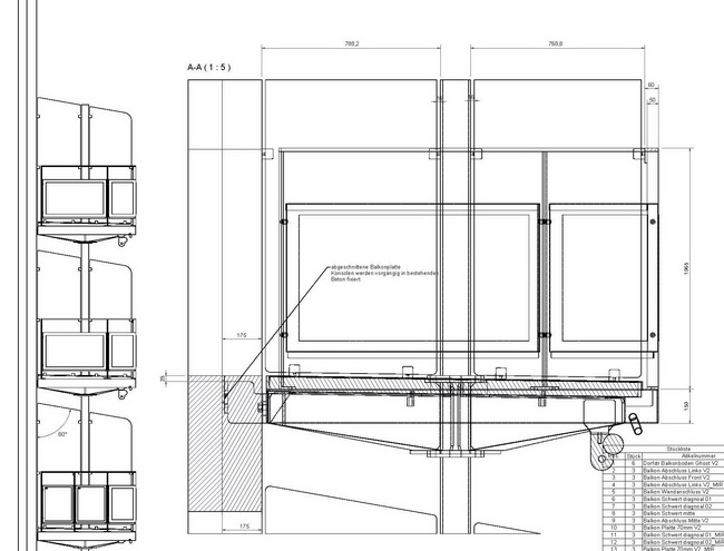 Zeichnung Doppelbalkone mit zentraler Stütze, Sichtschutz und Geländer aus Lochblech