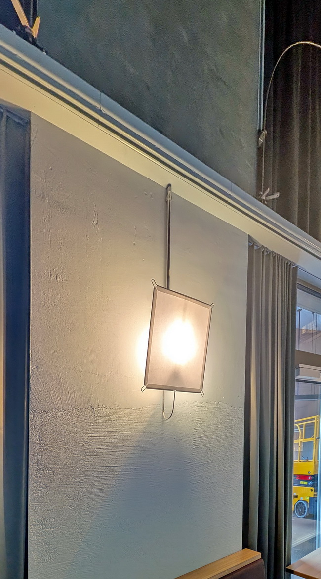 leuchten und projektionsflaechen kulturkaffe whisper 12