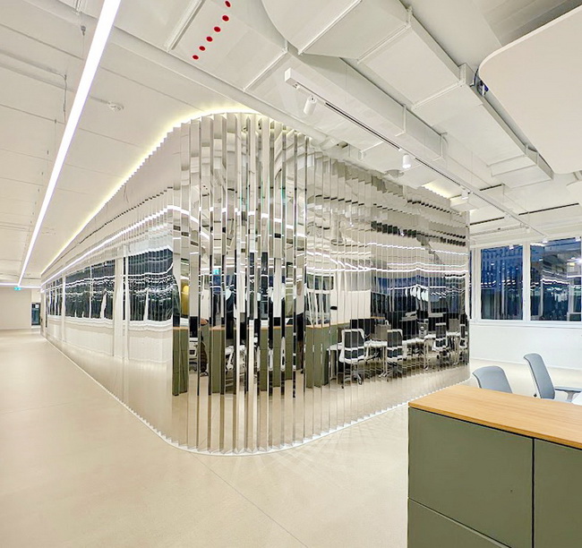 spiegelwand wellblech mirrorfinish axpo 03