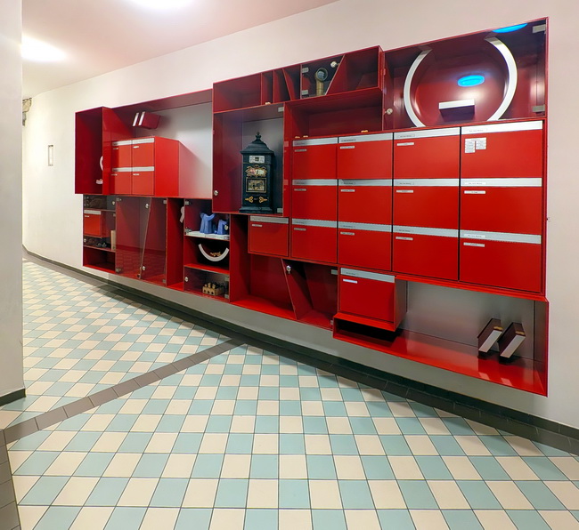 2024 0443 briefkasten vitrine stefanini claudia kuebler 12