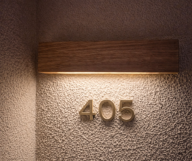 hotel leuchten fuer zimmernummern beschriftung 01