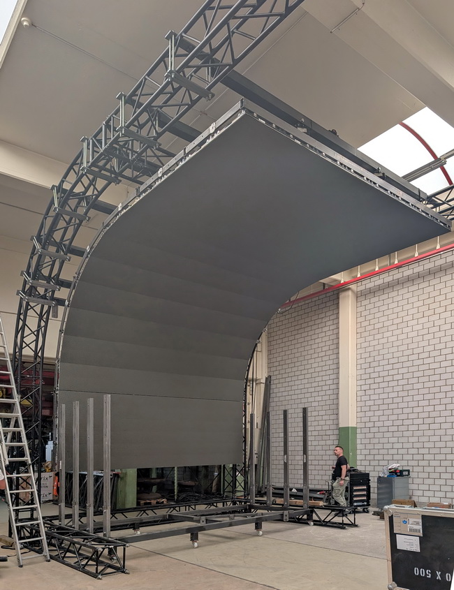 2025 0158 curved led wall fesival dj buehne frame 12