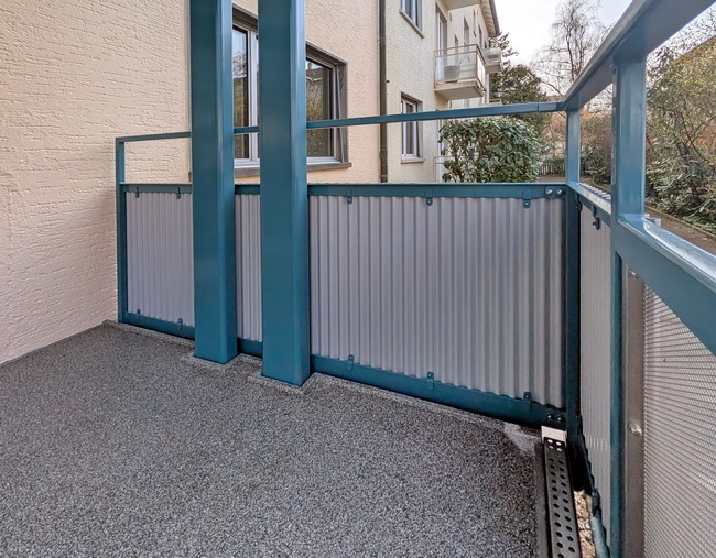anbaubalkone und gelaender mit wellblech 21